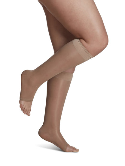 Sigvaris Sheer Fashion 15-20 mmHg Knee High